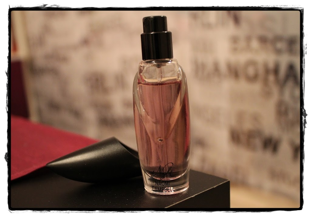 Parfume-Review: At Night (Naomi Campell)